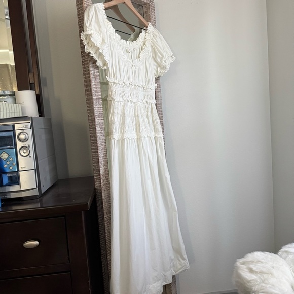 Doen Leanne Dress in Salt - Picture 2 of 9